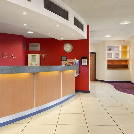 Ramada London North-2