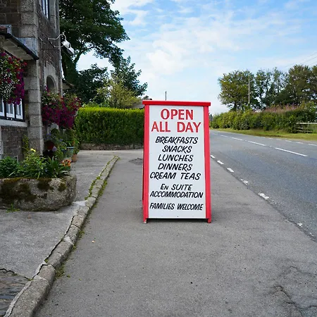 Fox & Hounds Hotel-3