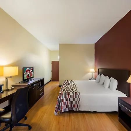 Red Roof Inn Hendersonville-2