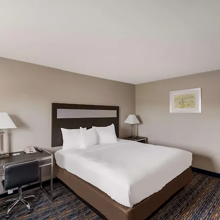 Americas Best Value Inn Farmington-2