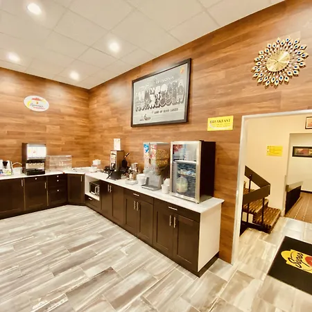 Super 8 By Wyndham Winona Mn-2