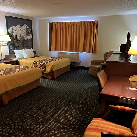 Super 8 By Wyndham Trinidad-3