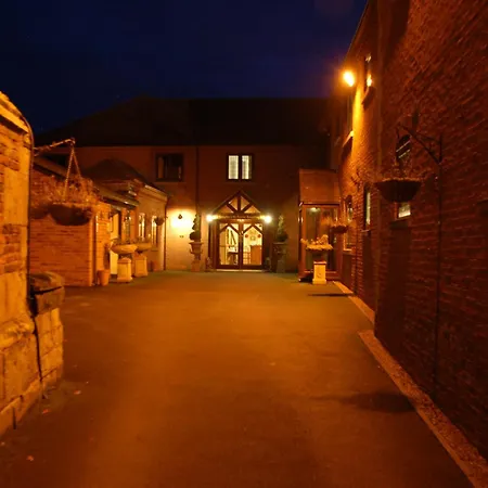 Albright Hussey Manor-3