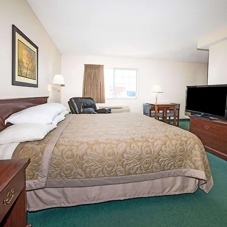 Super 8 By Wyndham Richmond-3
