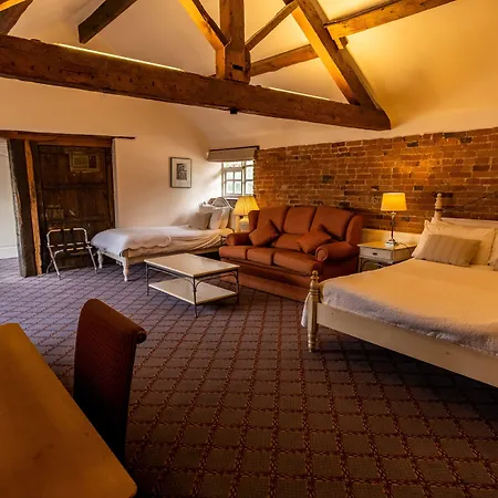 Donington Park Farmhouse Hotel-3