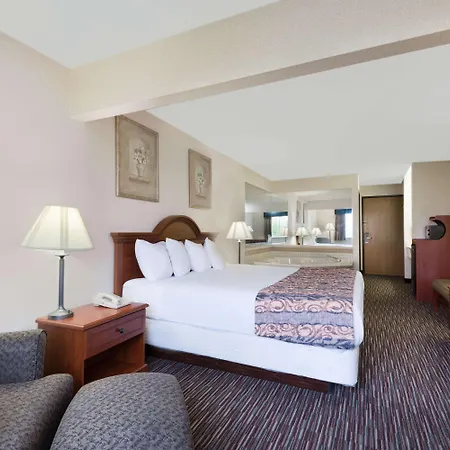 Baymont By Wyndham Columbus/Rickenbacker-3