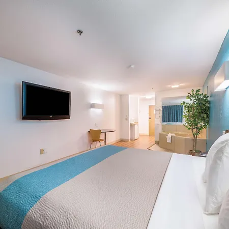 Motel 6-Decatur, Tx-2
