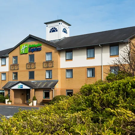 Holiday Inn Express Swansea East By Ihg-2