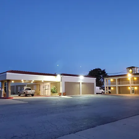 Super 8 By Wyndham Abilene North-2