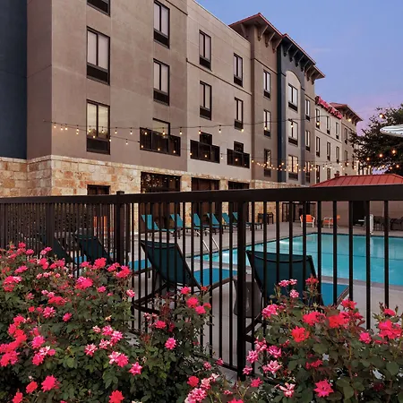 Hampton Inn & Suites San Marcos-2