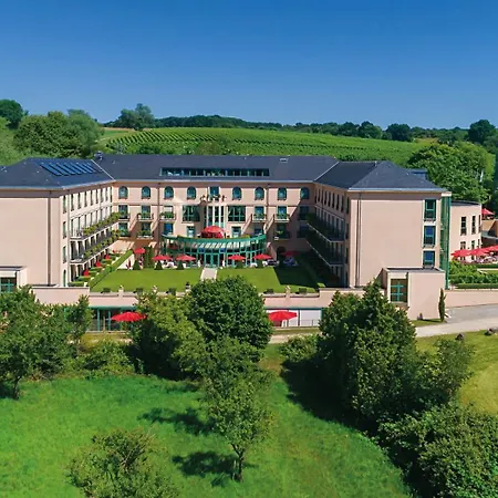 Victor'S Residenz-Hotel Schloss Berg-3