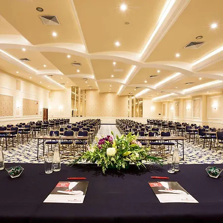 Ramada By Wyndham Sofia City Center-2