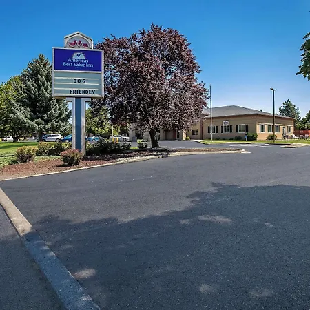 Americas Best Value Sandman Inn-3