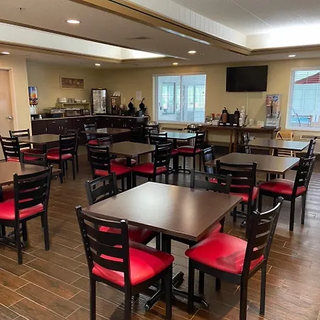 Red Roof Inn Sandusky - Milan-3
