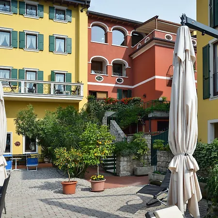 Lake Front Hotel Brenzone-2