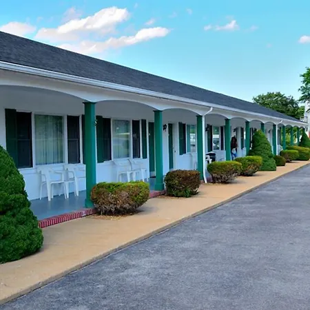 The Cardinal Inn-3