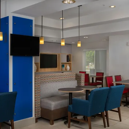 Holiday Inn Express Independence - Kansas City By Ihg-3