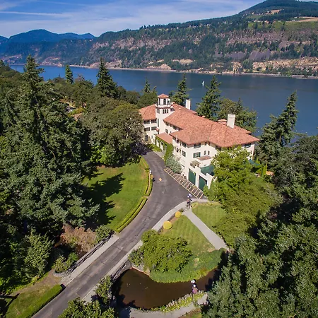 Columbia Gorge Hotel & Spa-3