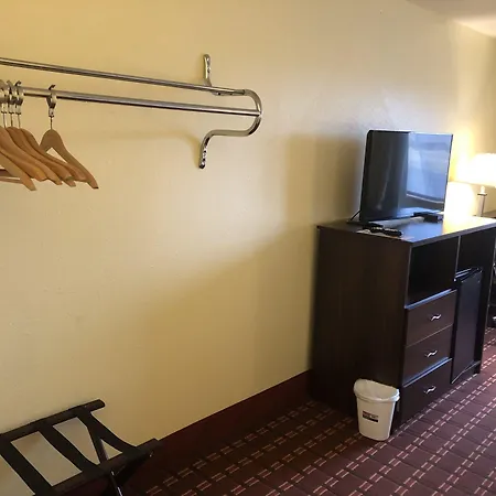Super 8 By Wyndham Plover Stevens Point Area-2