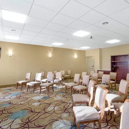 Comfort Inn & Suites Fayetteville-University Area-2