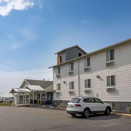Super 8 By Wyndham Belgrade/Bozeman Airport-3