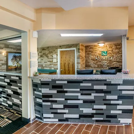 Quality Inn Rawlins I-80-3