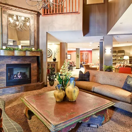 Grandstay Hotel & Suites La Crosse-3