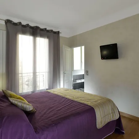 Carladez Cambronne-2