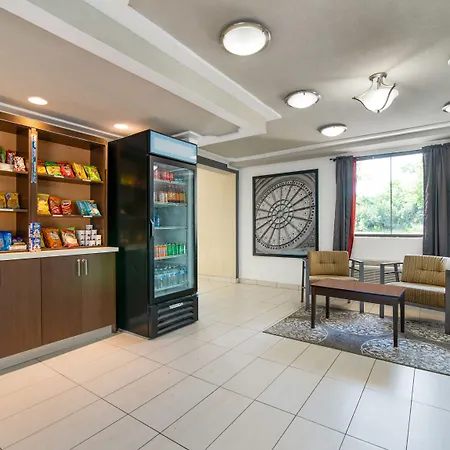 Day'S Inn & Suites By Wyndham Indianapolis Airport East-3
