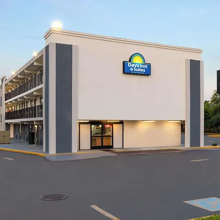 Day'S Inn & Suites By Wyndham Indianapolis Airport East-2