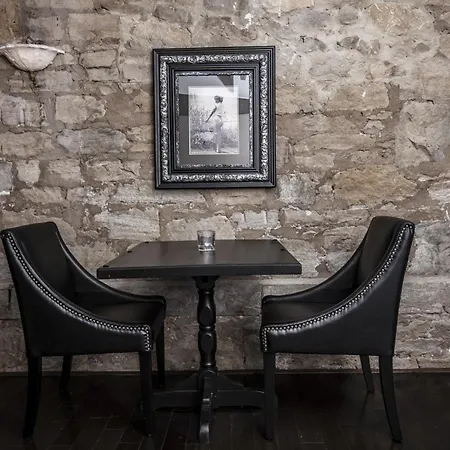 Old Stone Inn Boutique Hotel-3