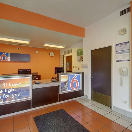 Motel 6-San Antonio, Tx - Downtown - Market Square-2