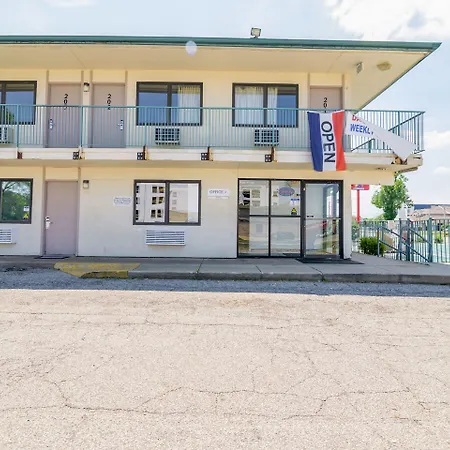 Oyo Hotel South Bend - Campus-2