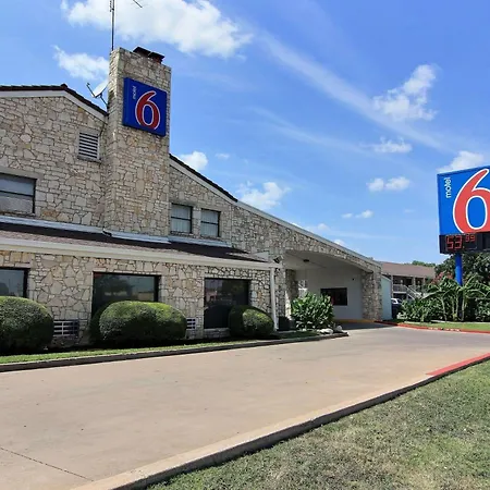 Motel 6 Austin, Tx - Central Downtown Ut-3