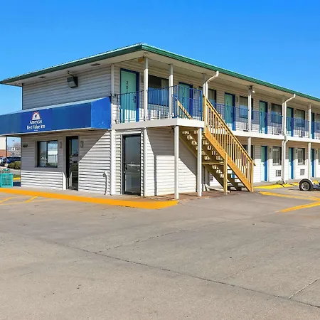 Americas Best Value Inn - Lincoln-3