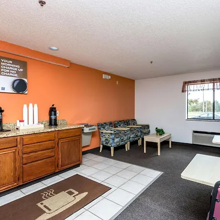 Motel 6-Waterloo, Ia-3