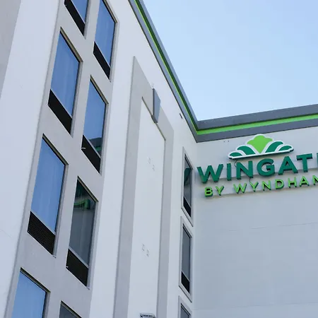Wingate By Wyndham Louisville Airport Expo Center-3