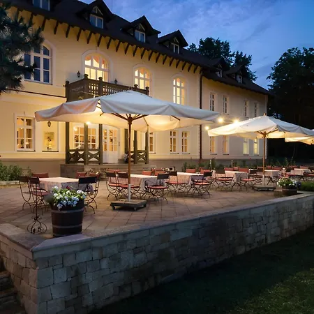 Castle Hotel Grof Degenfeld-3