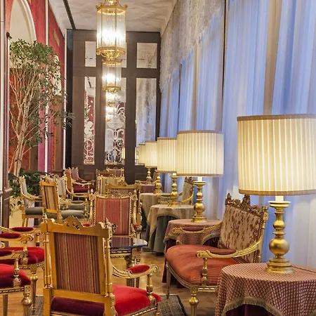 Hotel Regina Palace-3