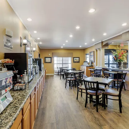 Best Western Plus Red River Inn-2