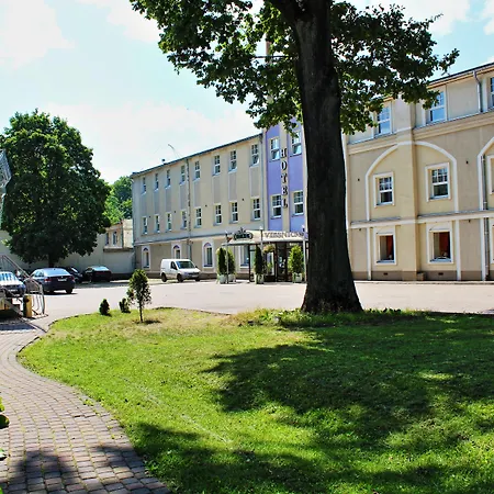 Nb Hotel With Free Parking-2