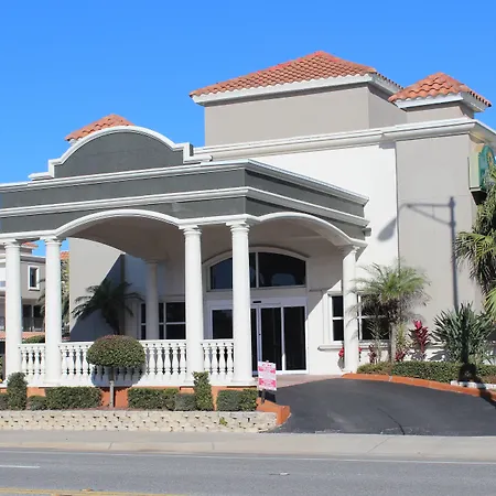 La Quinta By Wyndham Oceanfront Daytona Beach-3