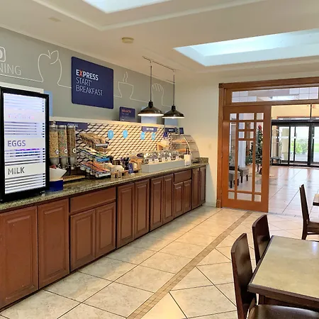 Holiday Inn Express Hotel And Suites Alice By Ihg-2