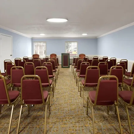 Super 8 By Wyndham Covington-2