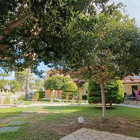 Elanthi Village Apartments-3