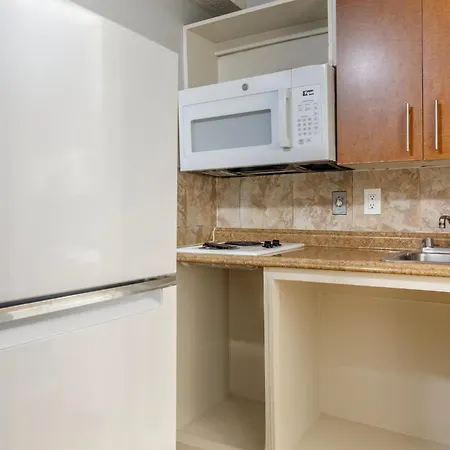 Birch Hill Suites Louisville-2