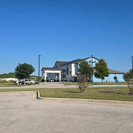 Days Inn By Wyndham Copperas Cove-2