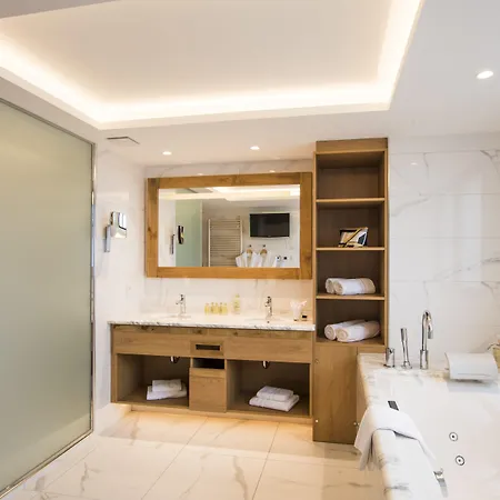 Hostellerie Des Châteaux&Spa-2