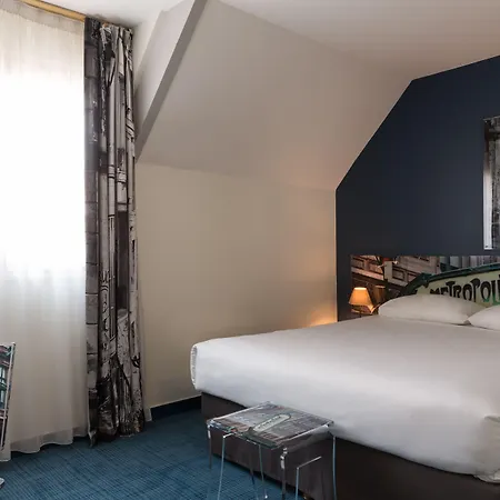 Hotel Le Cardinal Rueil Centre-3