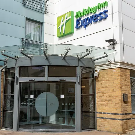 Holiday Inn Express London Croydon By Ihg-2